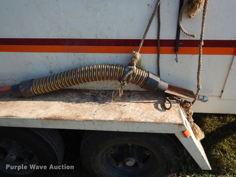 image for item KV9221 FMC Bean 3530  sewer jetter trailer