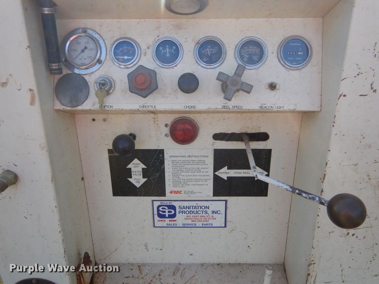 image for item KV9221 FMC Bean 3530  sewer jetter trailer