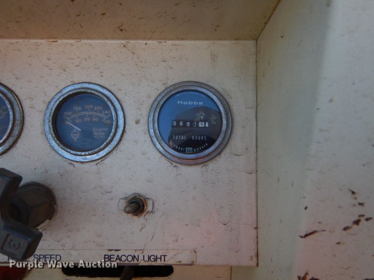 image for item KV9221 FMC Bean 3530  sewer jetter trailer