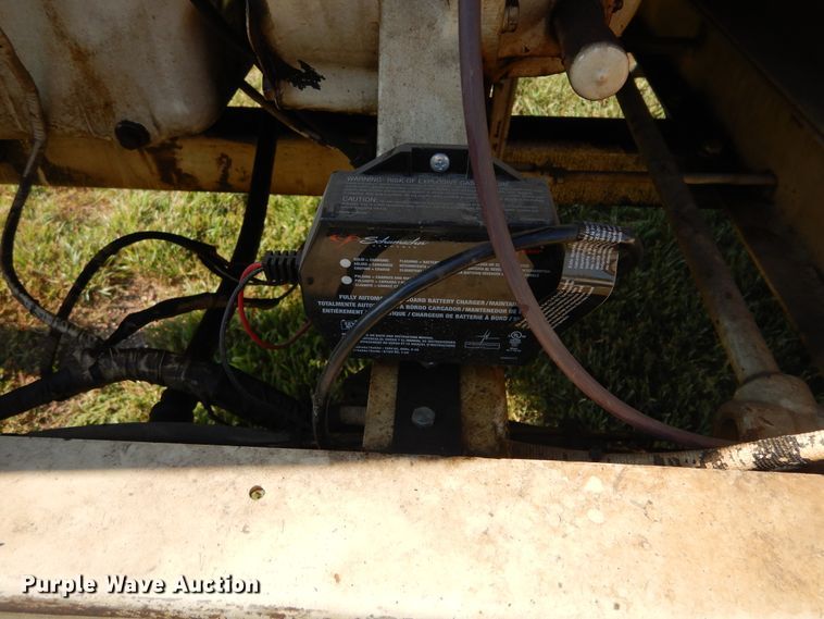 image for item KV9221 FMC Bean 3530  sewer jetter trailer