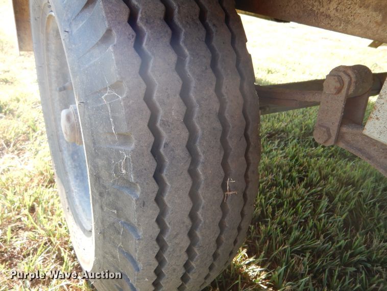 image for item KV9221 FMC Bean 3530  sewer jetter trailer