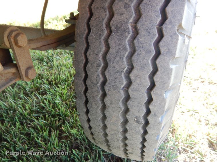 image for item KV9221 FMC Bean 3530  sewer jetter trailer