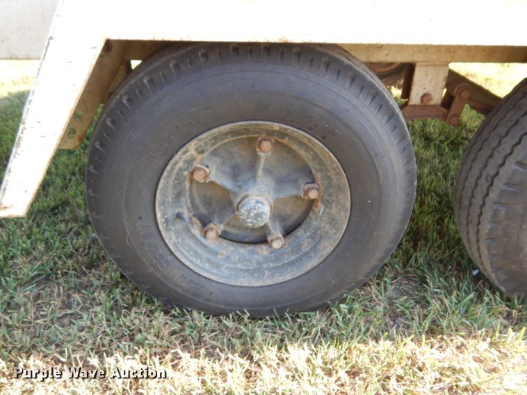 image for item KV9221 FMC Bean 3530  sewer jetter trailer