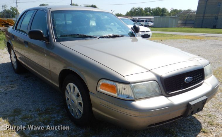 image for item KW9784 2010 Ford Crown Victoria Police Interceptor