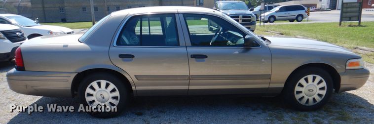 image for item KW9784 2010 Ford Crown Victoria Police Interceptor