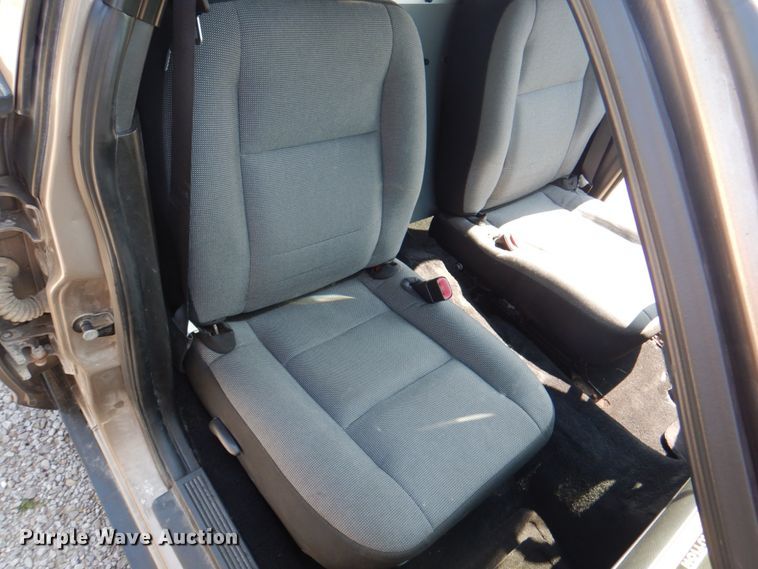 image for item KW9784 2010 Ford Crown Victoria Police Interceptor