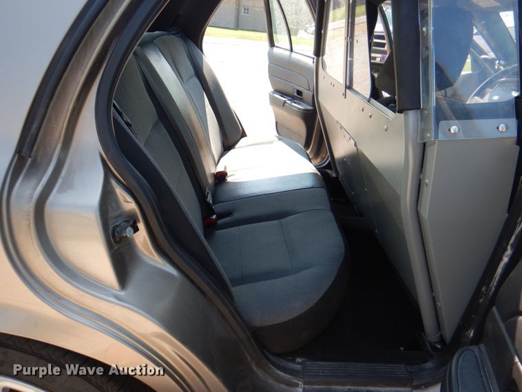 image for item KW9784 2010 Ford Crown Victoria Police Interceptor