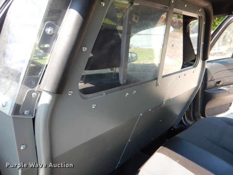 image for item KW9784 2010 Ford Crown Victoria Police Interceptor