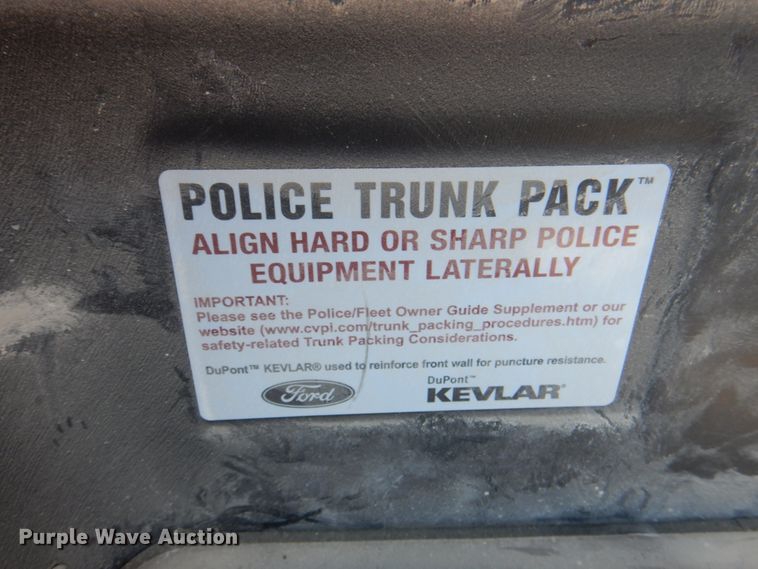 image for item KW9784 2010 Ford Crown Victoria Police Interceptor