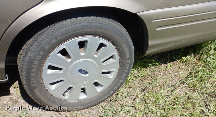 image for item KW9784 2010 Ford Crown Victoria Police Interceptor