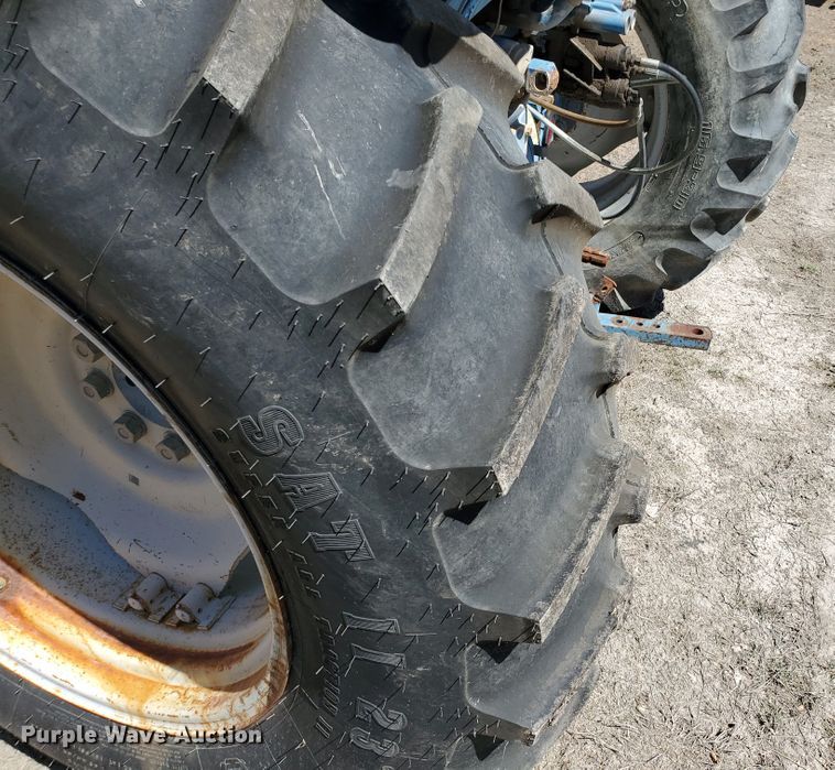 image for item KY9152 1987 Ford 6610  tractor