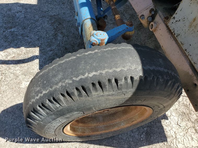 image for item KY9152 1987 Ford 6610  tractor