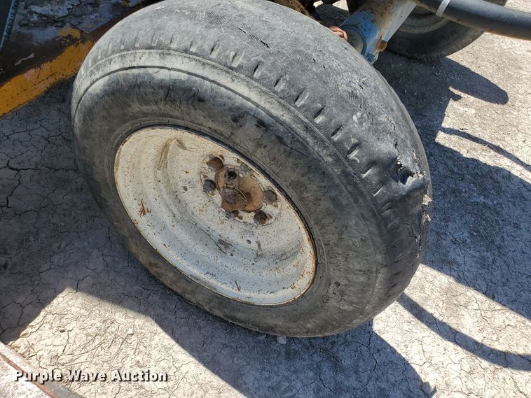 image for item KY9152 1987 Ford 6610  tractor