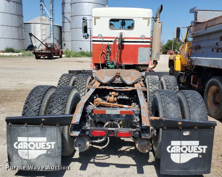 image for item KY9154 1996 Kenworth T800  semi truck