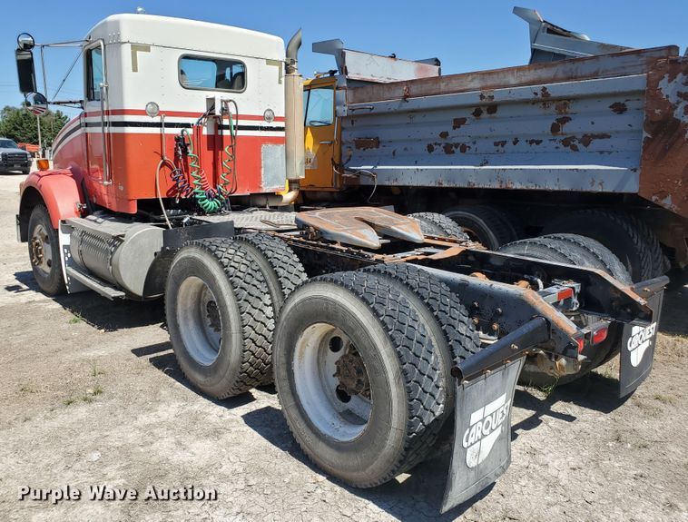 image for item KY9154 1996 Kenworth T800  semi truck