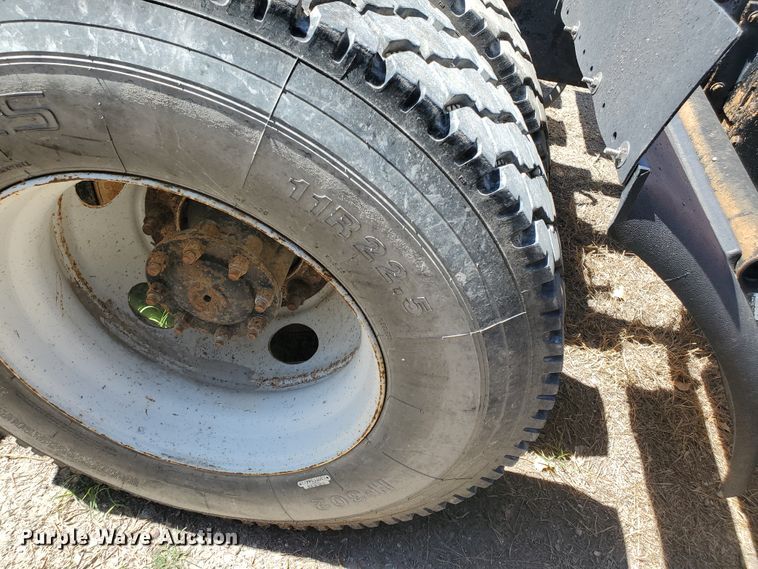 image for item KY9154 1996 Kenworth T800  semi truck