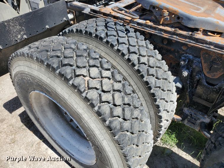 image for item KY9154 1996 Kenworth T800  semi truck