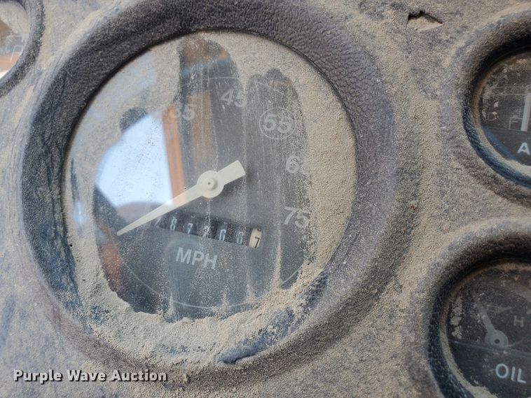 image for item KY9155 1985 Ford LN8000  dump truck