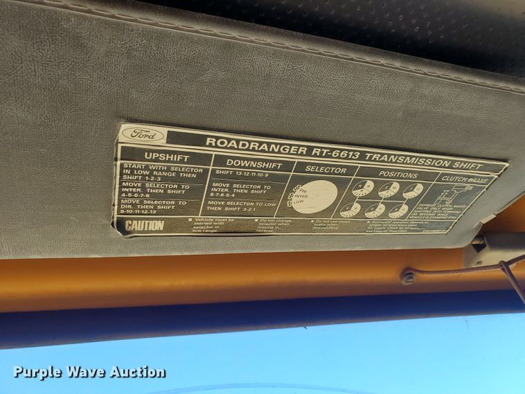 image for item KY9155 1985 Ford LN8000  dump truck