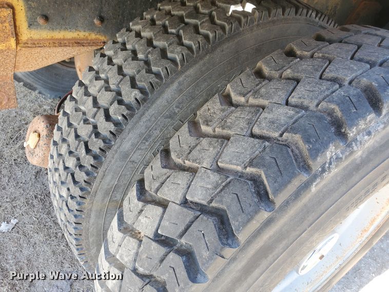 image for item KY9155 1985 Ford LN8000  dump truck