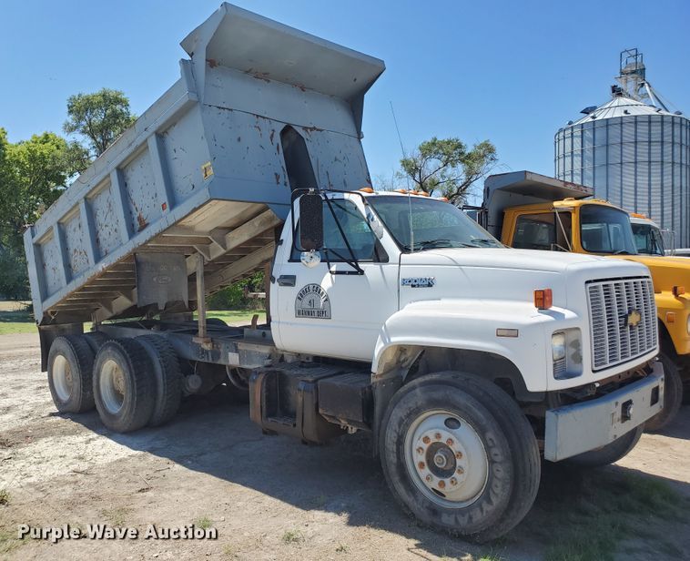 image for item KY9156 1993 Chevrolet Kodiak C6500  dump truck