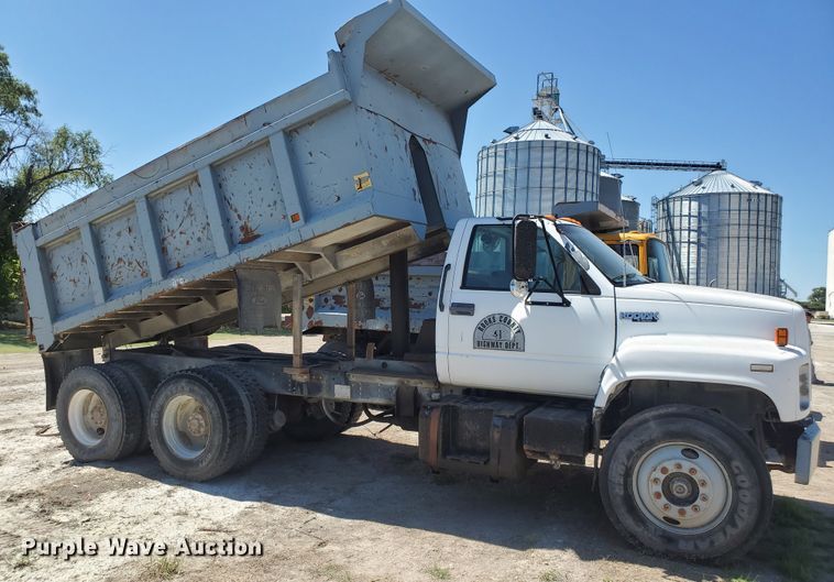 image for item KY9156 1993 Chevrolet Kodiak C6500  dump truck