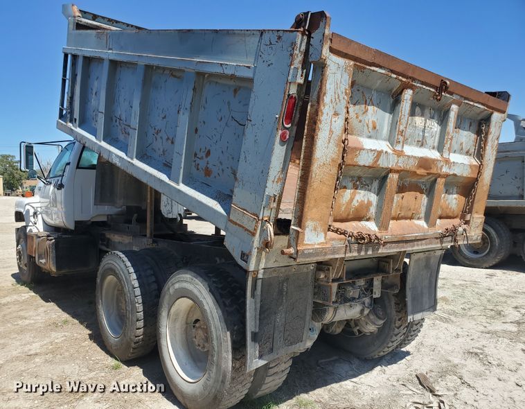 image for item KY9156 1993 Chevrolet Kodiak C6500  dump truck