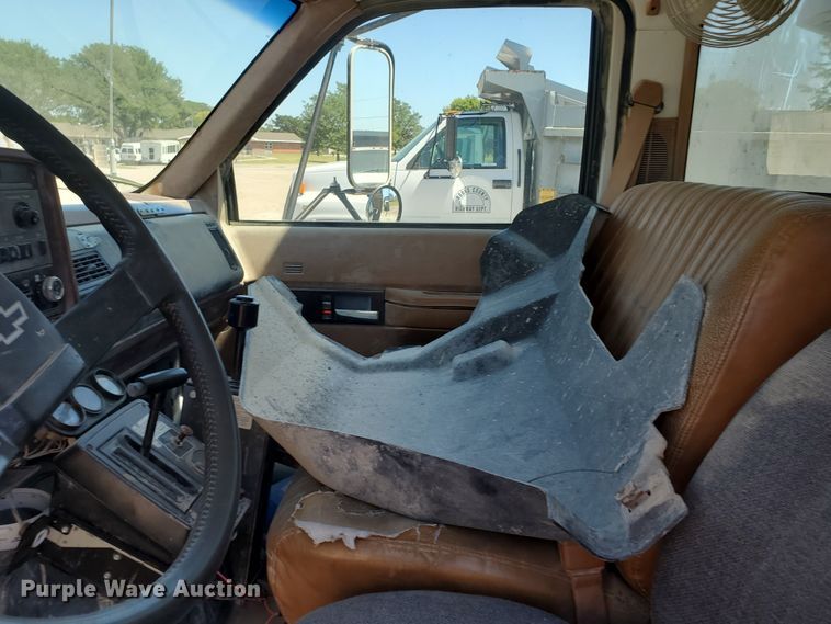 image for item KY9156 1993 Chevrolet Kodiak C6500  dump truck