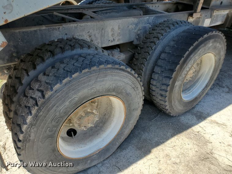 image for item KY9156 1993 Chevrolet Kodiak C6500  dump truck