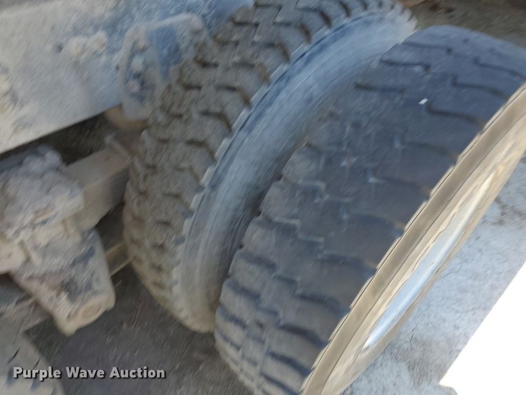 image for item KY9156 1993 Chevrolet Kodiak C6500  dump truck