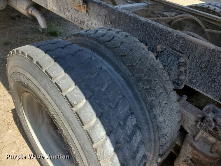 image for item KY9156 1993 Chevrolet Kodiak C6500  dump truck