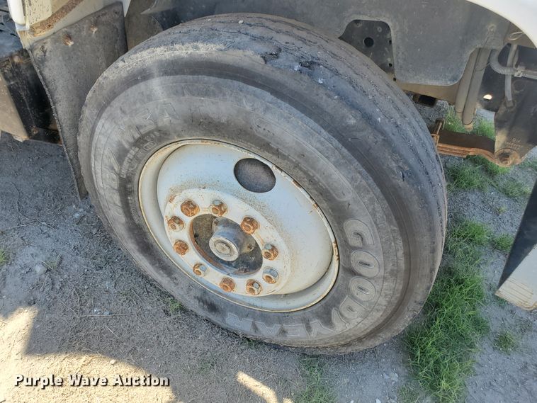 image for item KY9156 1993 Chevrolet Kodiak C6500  dump truck