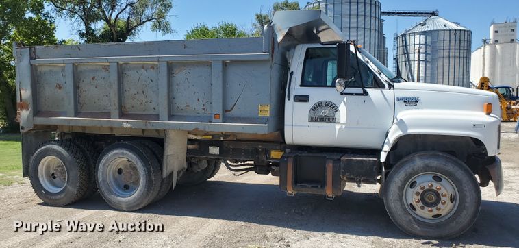 image for item KY9157 1995 Chevrolet Kodiak C6500  dump truck