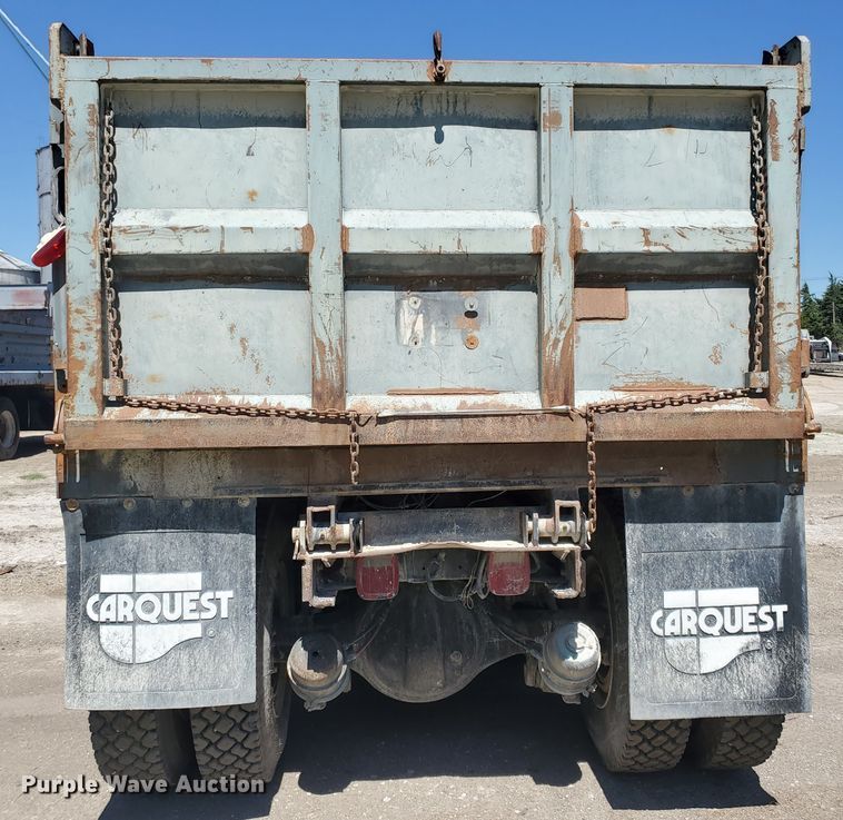 image for item KY9157 1995 Chevrolet Kodiak C6500  dump truck