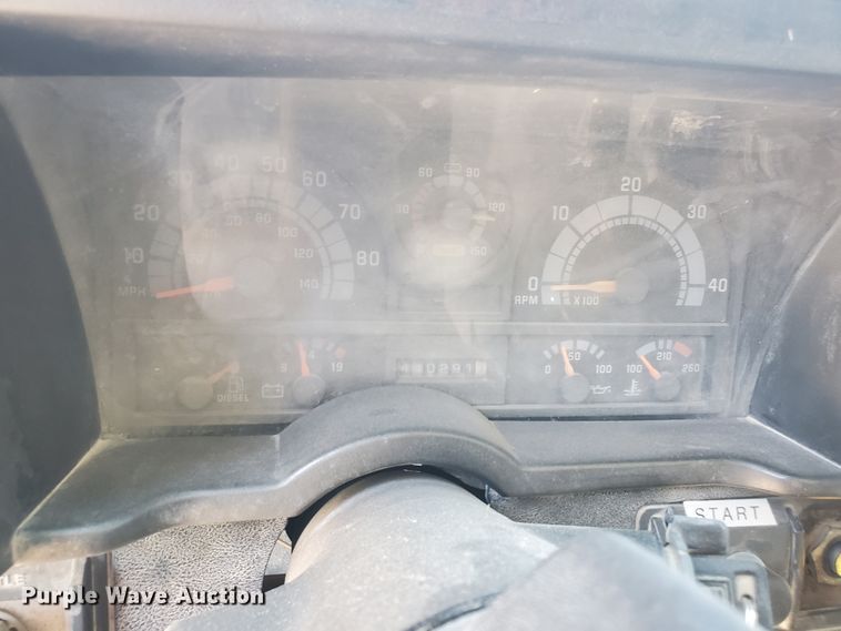 image for item KY9157 1995 Chevrolet Kodiak C6500  dump truck