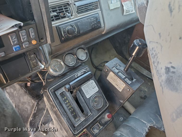 image for item KY9157 1995 Chevrolet Kodiak C6500  dump truck