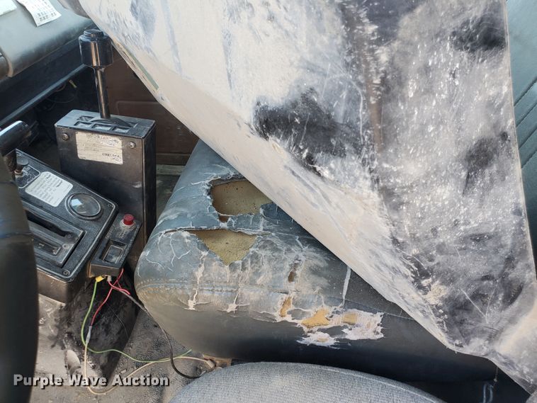 image for item KY9157 1995 Chevrolet Kodiak C6500  dump truck