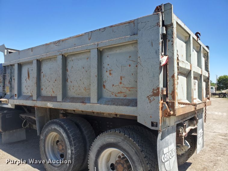 image for item KY9157 1995 Chevrolet Kodiak C6500  dump truck