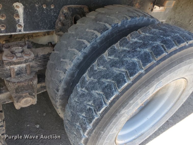 image for item KY9157 1995 Chevrolet Kodiak C6500  dump truck