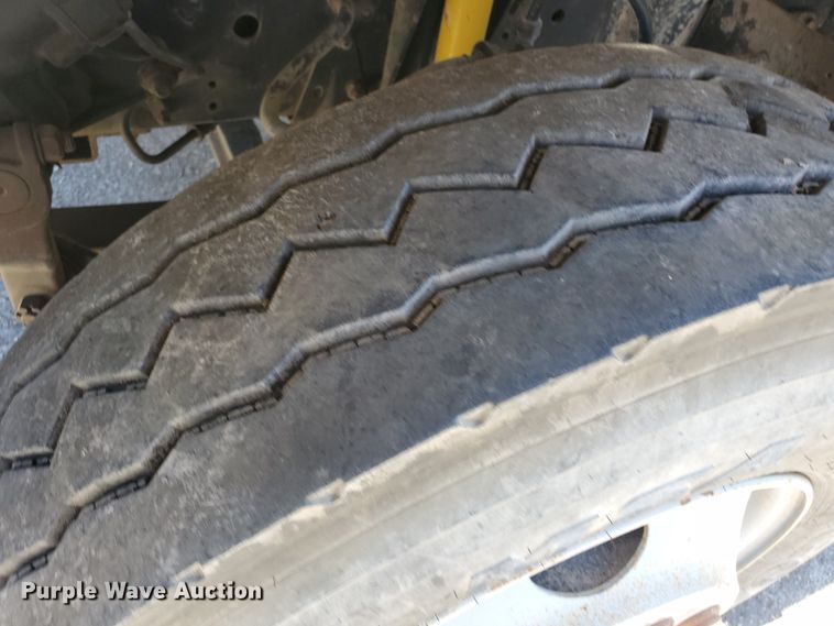 image for item KY9157 1995 Chevrolet Kodiak C6500  dump truck