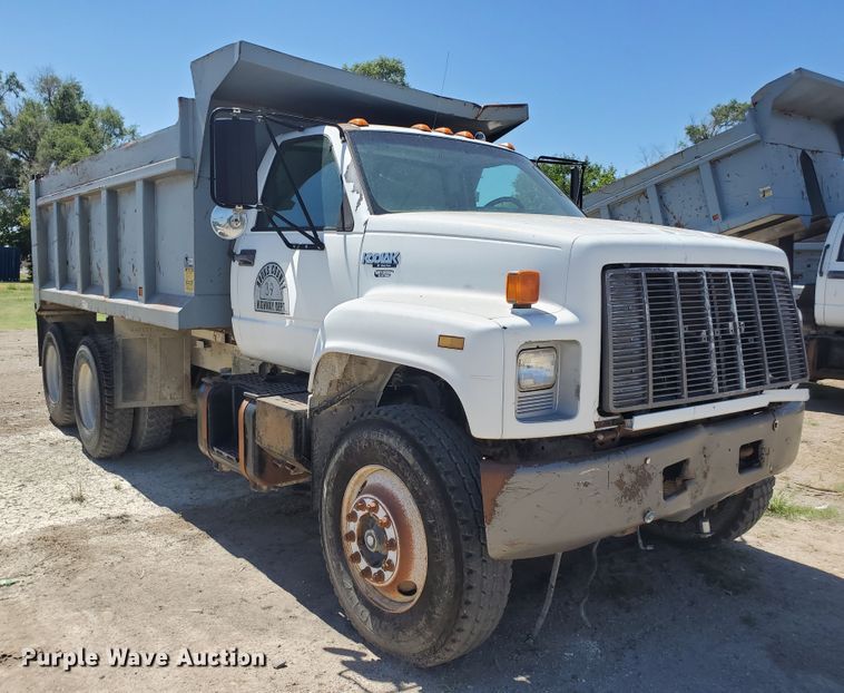 image for item KY9158 1995 Chevrolet Kodiak C6500  dump truck
