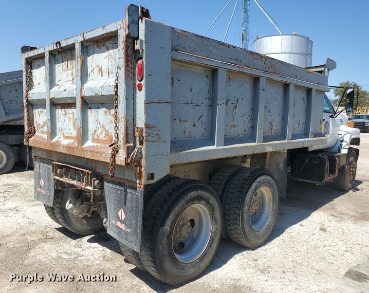 image for item KY9158 1995 Chevrolet Kodiak C6500  dump truck