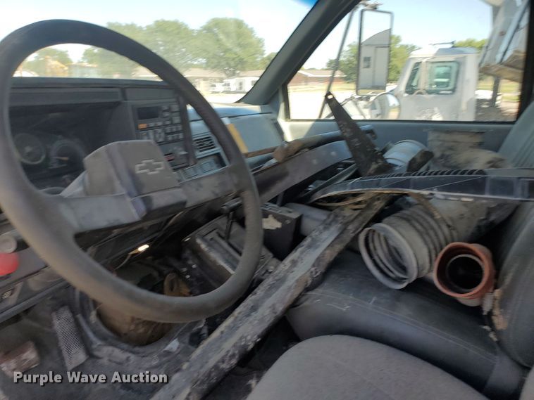 image for item KY9158 1995 Chevrolet Kodiak C6500  dump truck