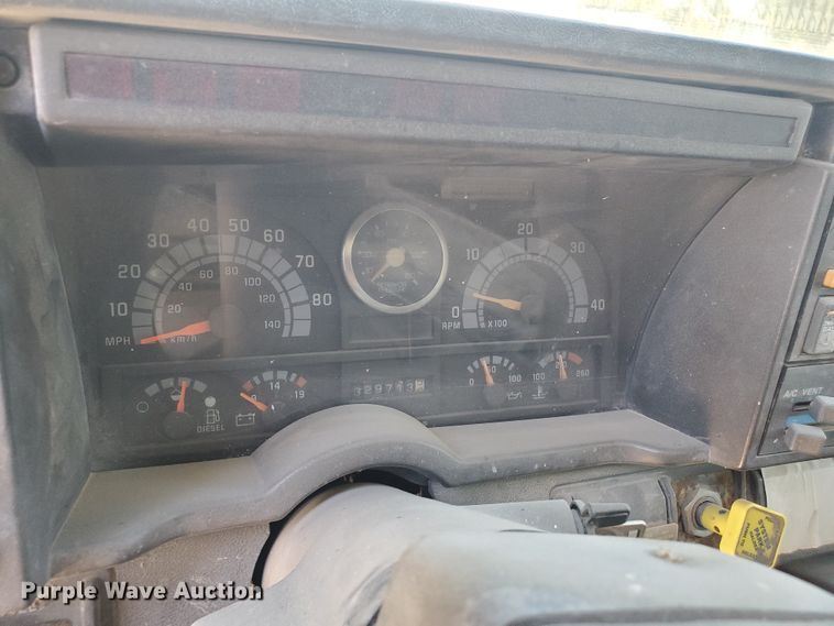 image for item KY9158 1995 Chevrolet Kodiak C6500  dump truck