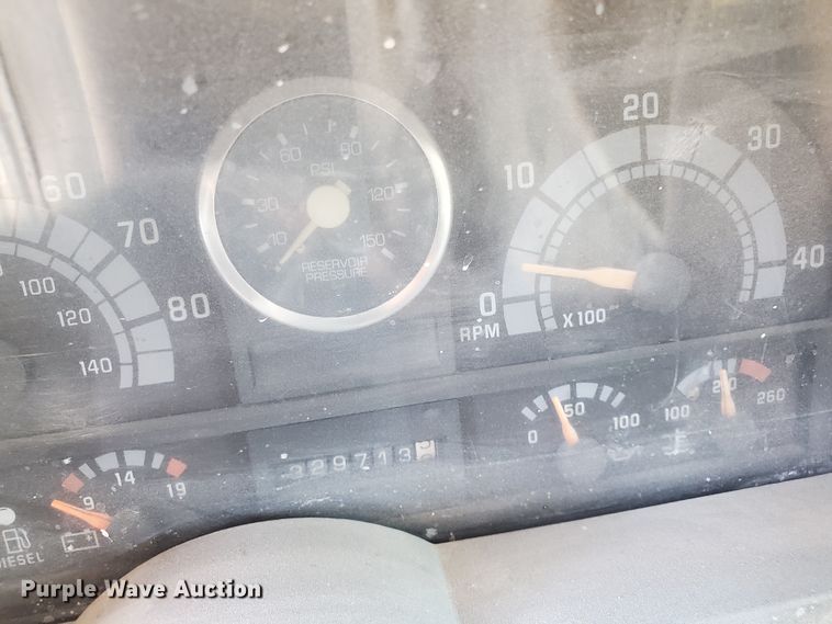 image for item KY9158 1995 Chevrolet Kodiak C6500  dump truck