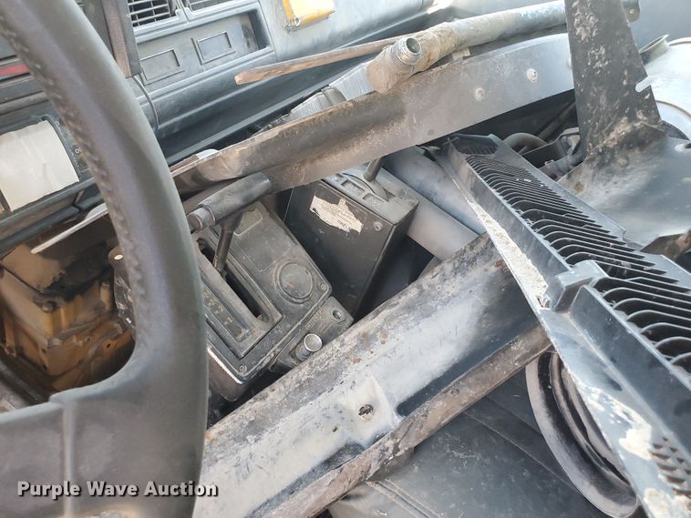 image for item KY9158 1995 Chevrolet Kodiak C6500  dump truck