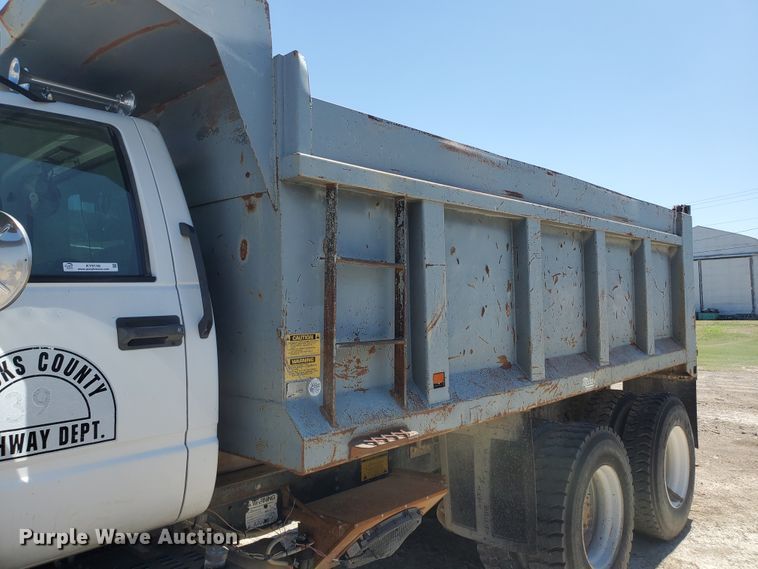 image for item KY9158 1995 Chevrolet Kodiak C6500  dump truck