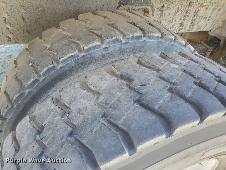 image for item KY9158 1995 Chevrolet Kodiak C6500  dump truck