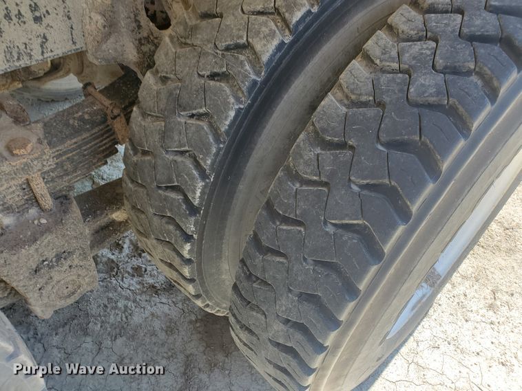 image for item KY9158 1995 Chevrolet Kodiak C6500  dump truck