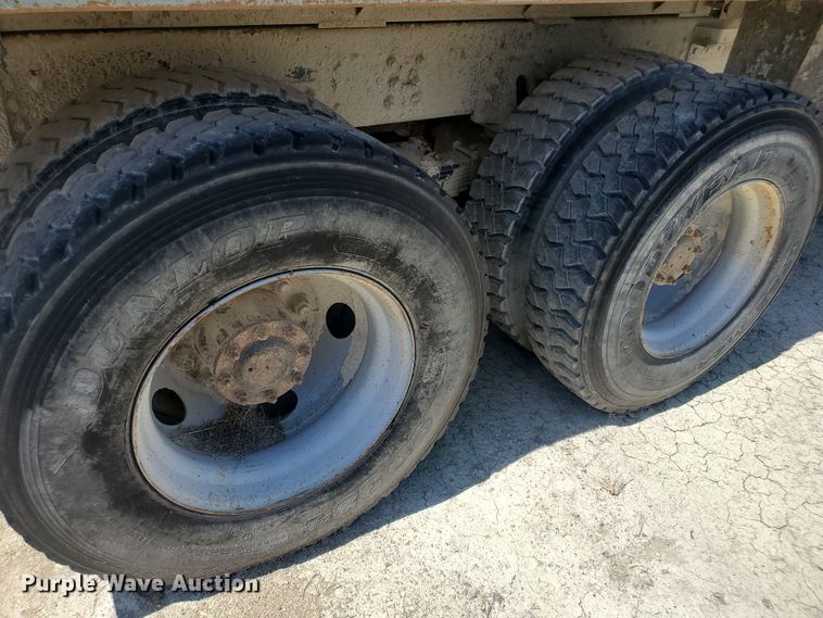 image for item KY9158 1995 Chevrolet Kodiak C6500  dump truck